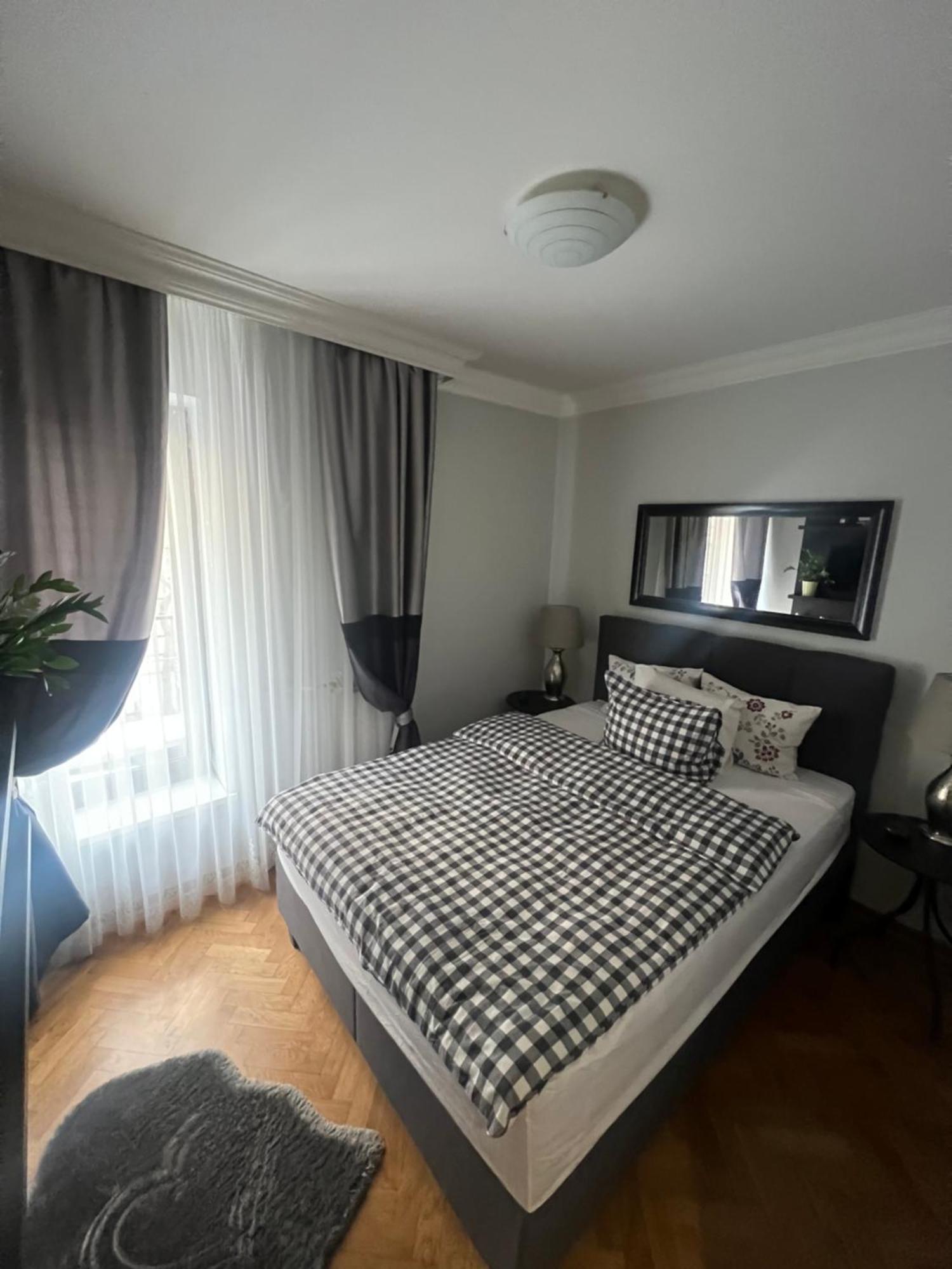 Apartment D-22 Belgrado Esterno foto