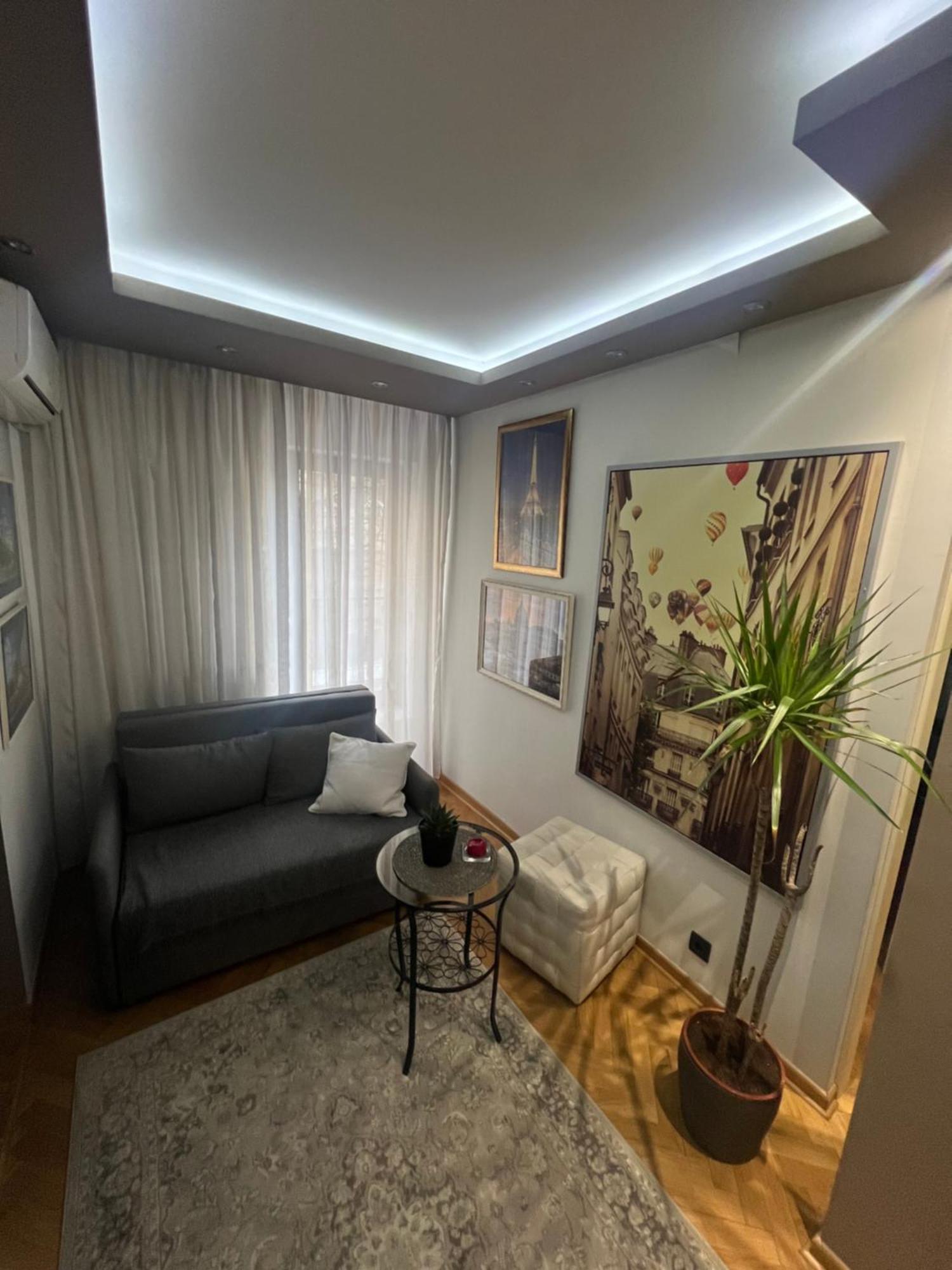 Apartment D-22 Belgrado Esterno foto